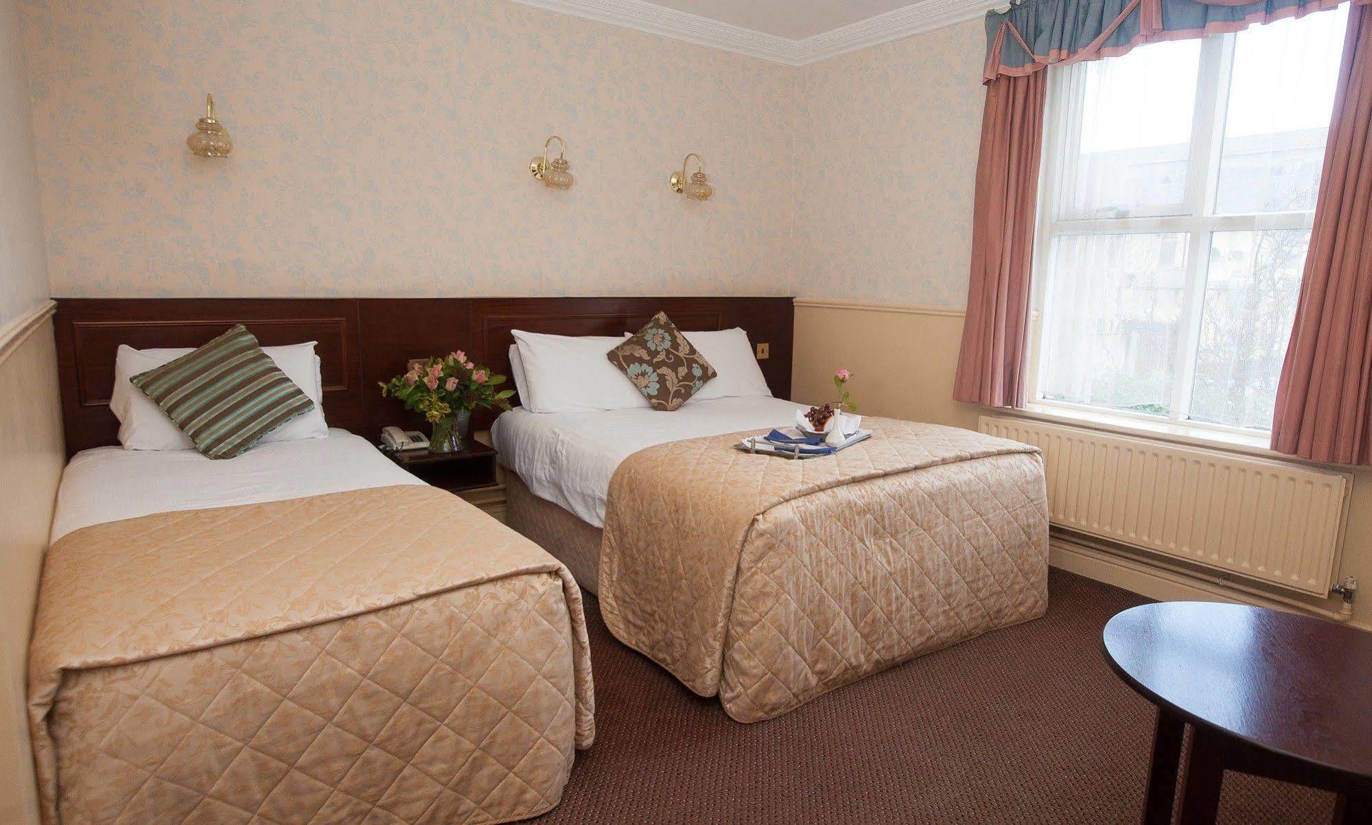 Club House Hotel Kilkenny Exterior photo